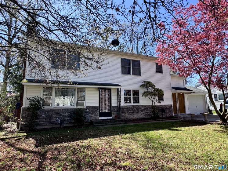 8 Oakridge, Enfield, 06082, 5 Bedrooms Bedrooms, 0 ,3 BathroomsBathrooms,Single Family For Sale,For Sale,Oakridge,0,24171185