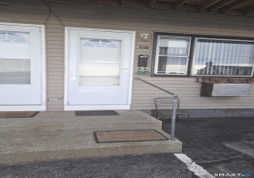 212-D Pequot, New London, 06320, 1 Bedroom Bedrooms, 0 ,1 BathroomBathrooms,Condo/co-op For Sale,For Sale,Pequot,0,24169466