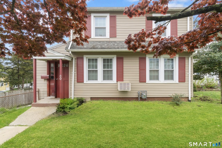 33 Colonial, Stamford, 06906, 4 Bedrooms Bedrooms, 0 ,2 BathroomsBathrooms,Condo/co-op For Sale,For Sale,Colonial,0,24173890