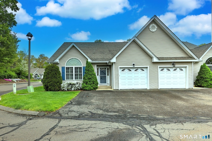 30 Prosperity, Southington, 06489, 2 Bedrooms Bedrooms, 0 ,2 BathroomsBathrooms,Condo/co-op For Sale,For Sale,Prosperity,0,24174535