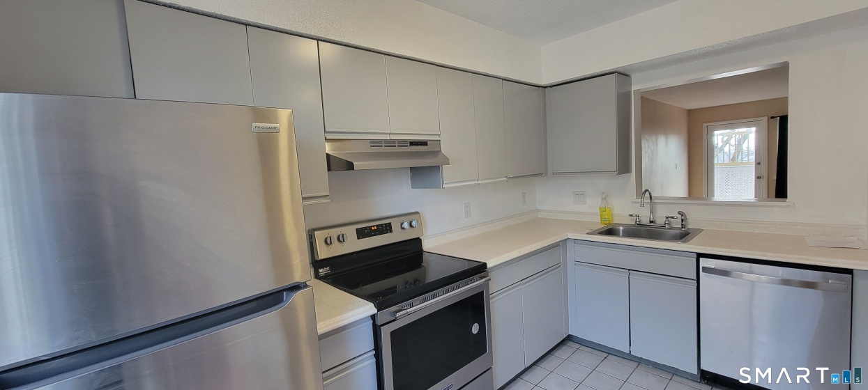 1423 Quinnipiac, New Haven, 06513, 2 Bedrooms Bedrooms, 0 ,1 BathroomBathrooms,Condo/co-op For Sale,For Sale,Quinnipiac,0,24167334