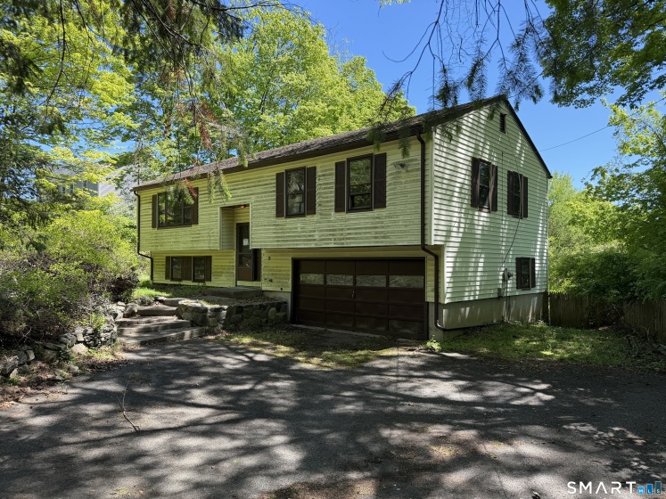 15 Bear Mountain, Danbury, 06811, 3 Bedrooms Bedrooms, 0 ,2 BathroomsBathrooms,Single Family For Sale,For Sale,Bear Mountain,0,24174869