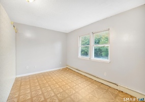 132 Locust, Waterbury, 06704, 2 Bedrooms Bedrooms, 0 ,1 BathroomBathrooms,Residential Rental,For Sale,Locust,0,24175852
