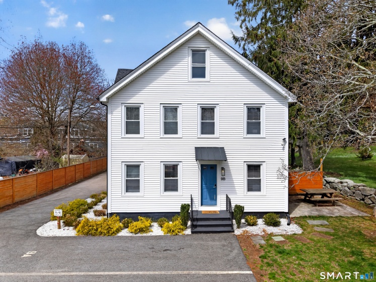 9 School (4 and 6 School Place)(Mystic), Stonington, 06355, 12 Bedrooms Bedrooms, 0 ,6 BathroomsBathrooms,Multi-family For Sale,For Sale,School (4 and 6 School Place)(Mystic),0,24175981