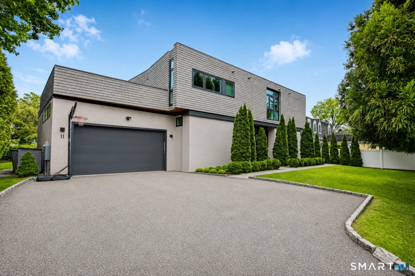 11 Center, Greenwich, 06870, 5 Bedrooms Bedrooms, 0 ,7 BathroomsBathrooms,Residential Rental,For Sale,Center,0,24176246