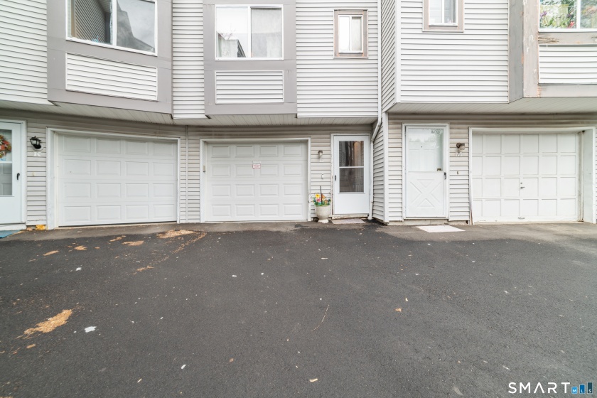 35 Pearl Lake, Waterbury, 06706, 2 Bedrooms Bedrooms, 0 ,1 BathroomBathrooms,Condo/co-op For Sale,For Sale,Pearl Lake,0,24175739