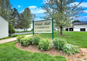 157 Burritt, Southington, 06479, 3 Bedrooms Bedrooms, 0 ,2 BathroomsBathrooms,Condo/co-op For Sale,For Sale,Burritt,0,24168635