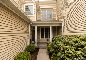 108 Imperial, Trumbull, 06611, 2 Bedrooms Bedrooms, 0 ,2 BathroomsBathrooms,Condo/co-op For Sale,For Sale,Imperial,0,24176294