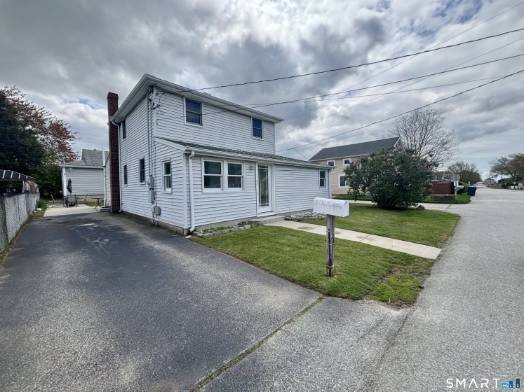 40 Portland, Old Lyme, 06371, 7 Bedrooms Bedrooms, 0 ,3 BathroomsBathrooms,Multi-family For Sale,For Sale,Portland,0,24176261