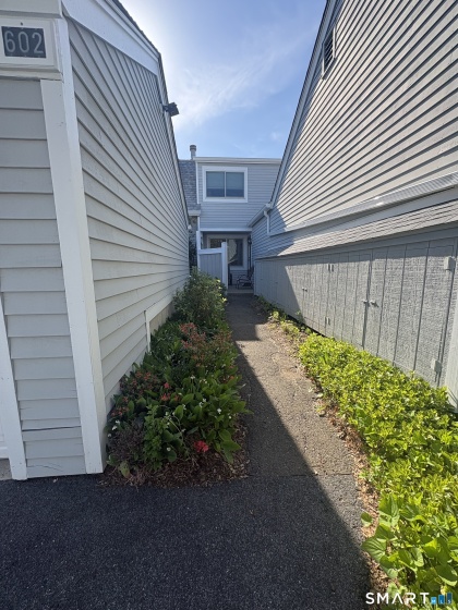 602 Longfellow, Branford, 06405, 2 Bedrooms Bedrooms, 0 ,1 BathroomBathrooms,Condo/co-op For Sale,For Sale,Longfellow,0,24176726
