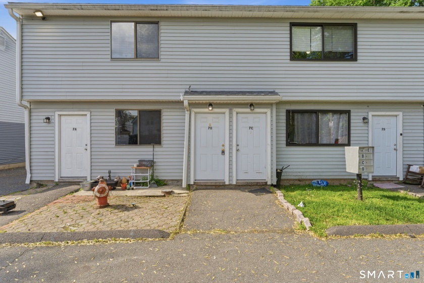 5-7 Warner St, Hartford, 06114, 2 Bedrooms Bedrooms, 0 ,1 BathroomBathrooms,Residential Rental,For Sale,Warner St,0,24176578