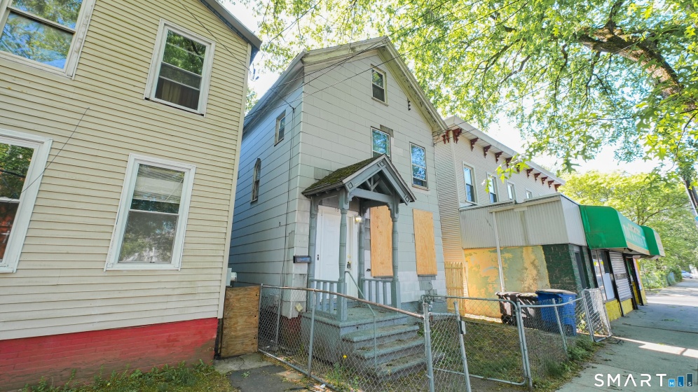 17 Shelton, New Haven, 06511, 3 Bedrooms Bedrooms, 0 ,2 BathroomsBathrooms,Single Family For Sale,For Sale,Shelton,0,24177169