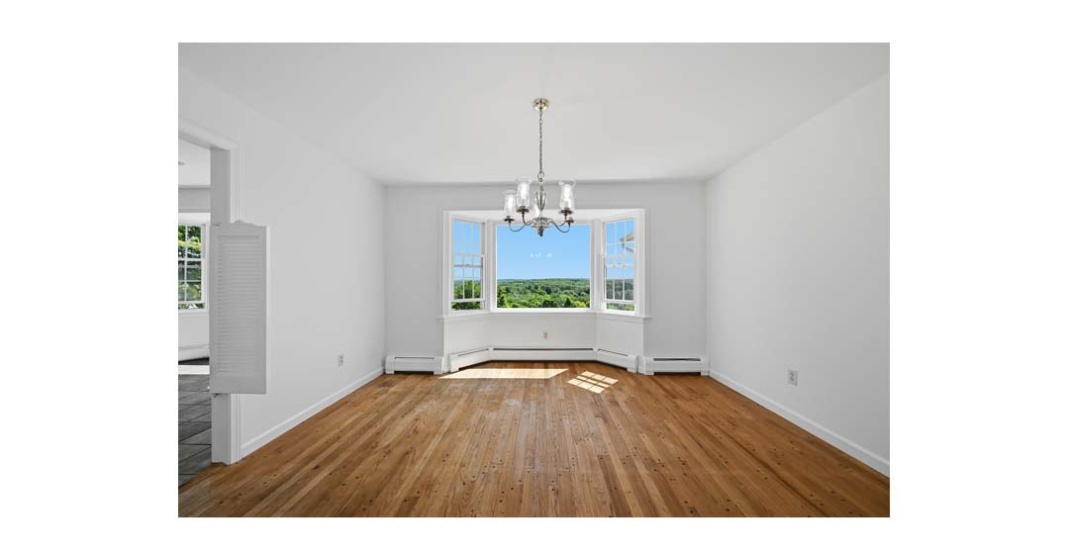15 Valley View Rd, Newtown, Connecticut 06470, 4 Bedrooms Bedrooms, 0 ,3 BathroomsBathrooms,Single Family For Sale,For Sale,Valley View Rd,0,170625928